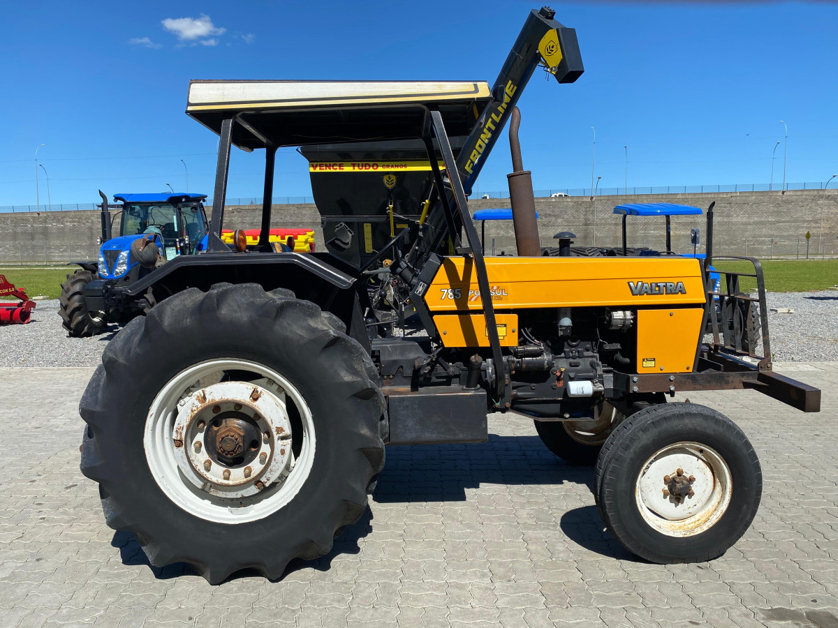 TRATOR, 785 - Marca: VALTRA - Super Tratores